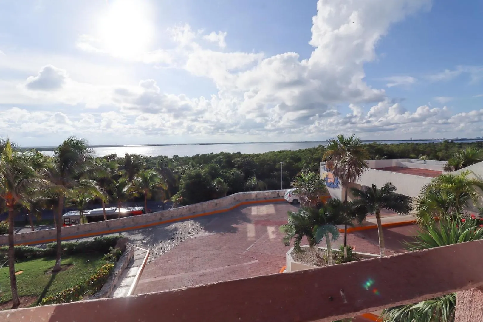 Διαμέρισμα Condo With Lagoon View & Beach Access :) Κανκούν