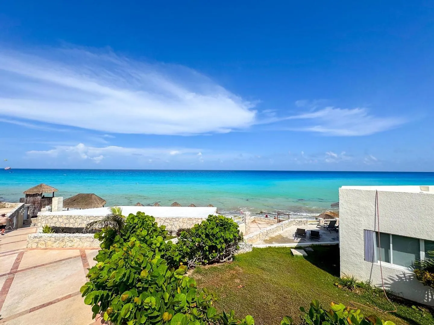 Condo With Lagoon View & Beach Access :) Cancun